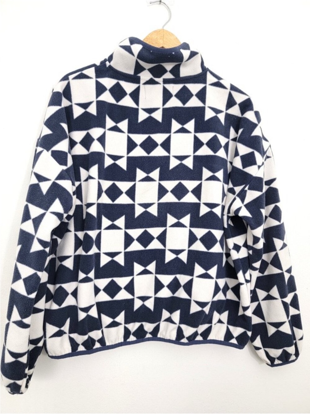 THE GREAT. Navy and White Geometric Half-Zip Fleece Sweater - Picture 5 of 9